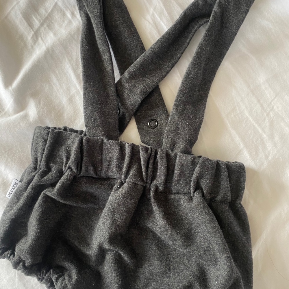 WUFKIDS Dark Grey baby Bloomers - Picture 7 of 7